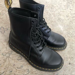 Doc Martens Women’s 1460 Smooth